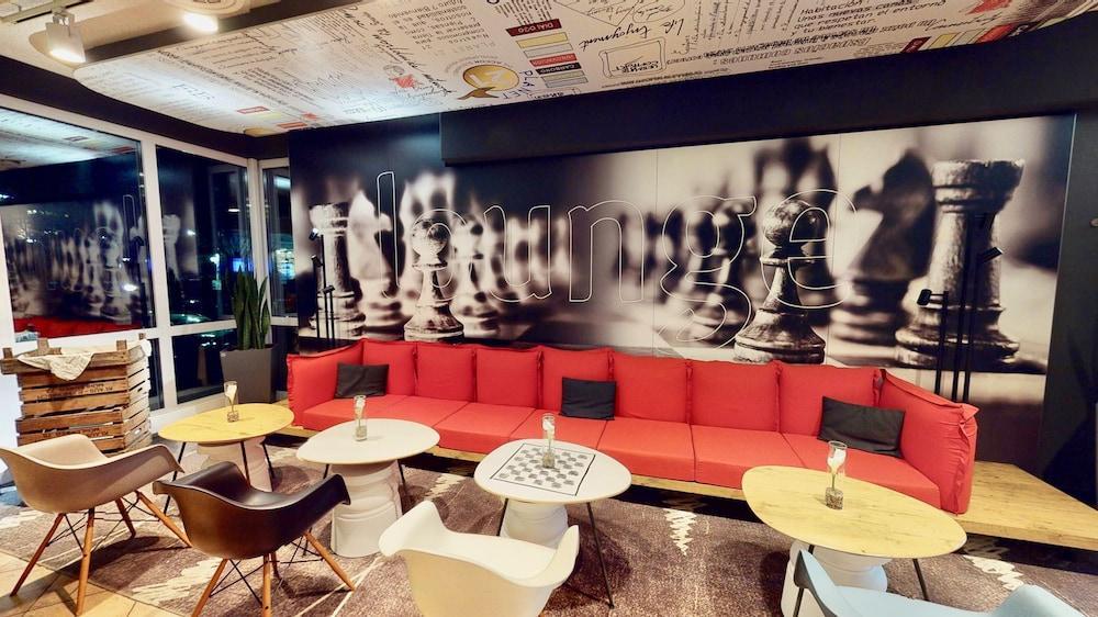 Ibis Hotel Koeln Airport Экстерьер фото