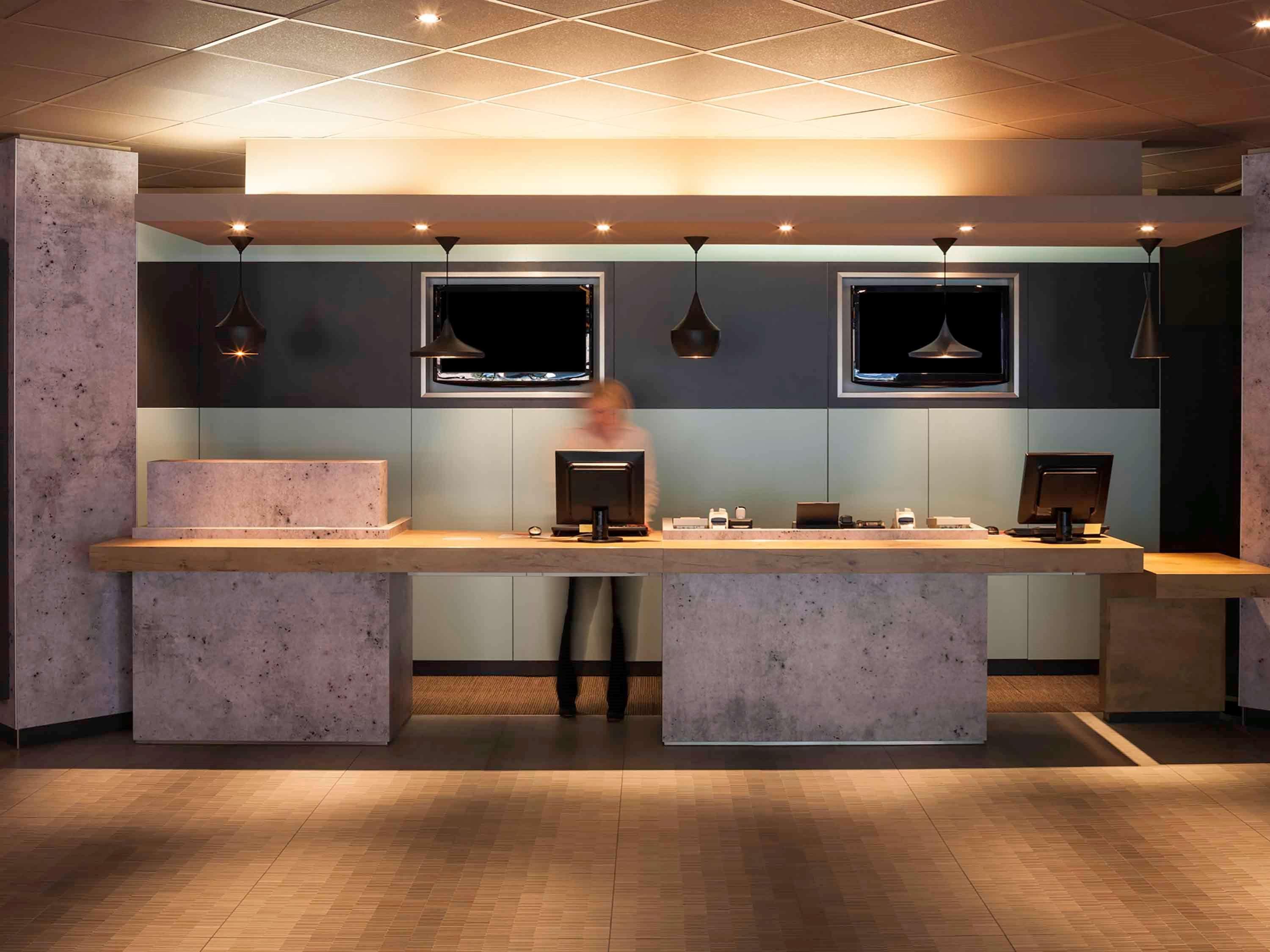Ibis Hotel Koeln Airport Экстерьер фото