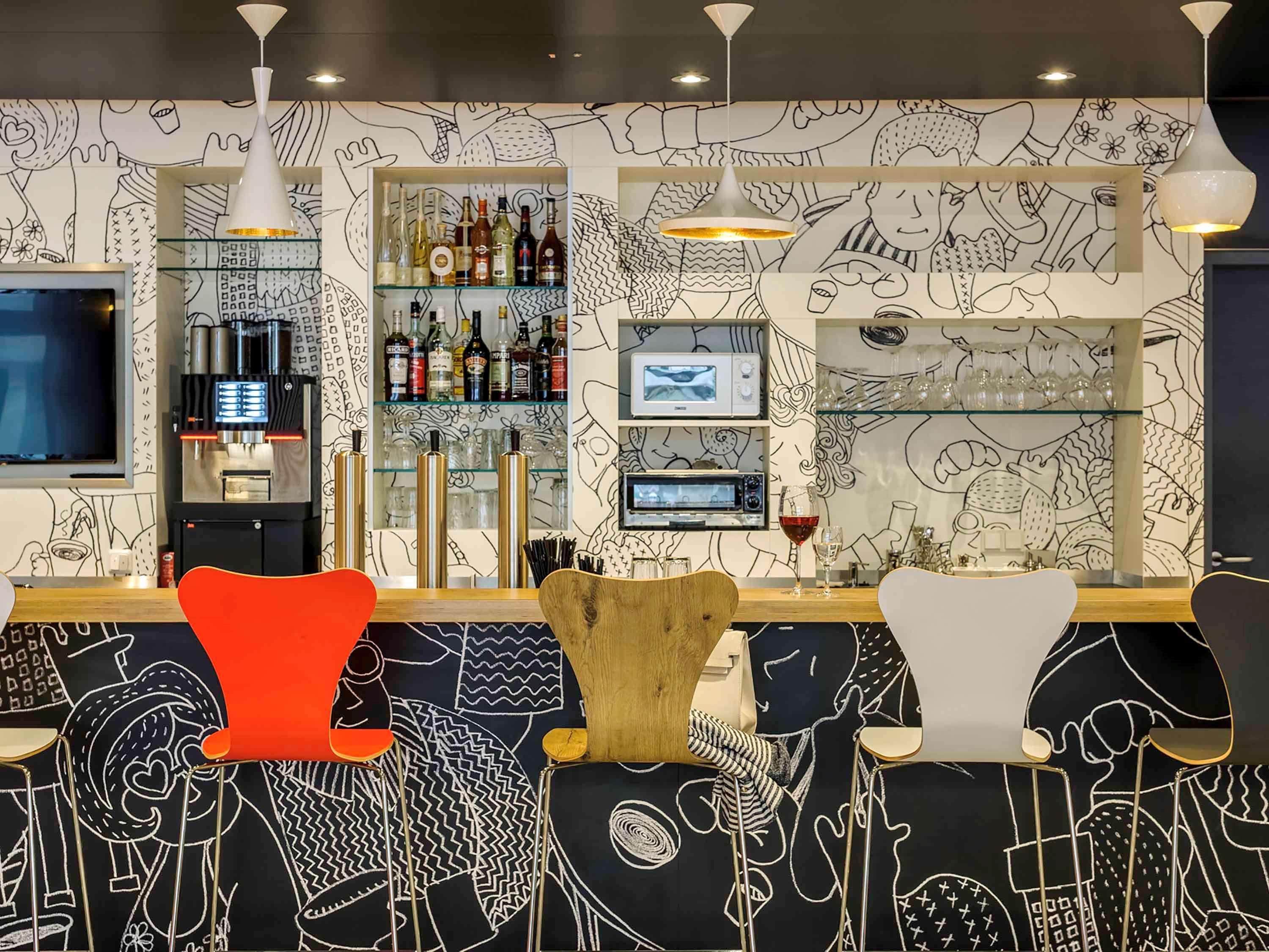 Ibis Hotel Koeln Airport Экстерьер фото