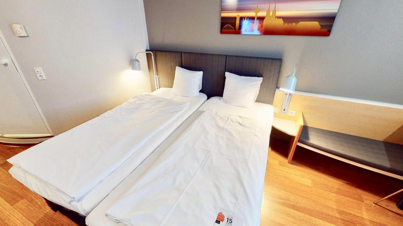 Ibis Hotel Koeln Airport Экстерьер фото