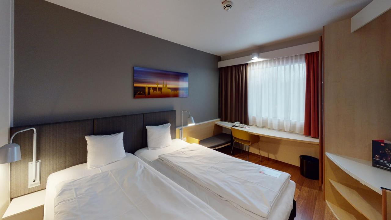 Ibis Hotel Koeln Airport Экстерьер фото